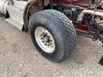 4 Underbody - Truck with Right Steer Tire