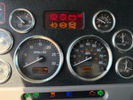 Cab with Luces de advertencia del motor