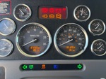 Cab with Luces de advertencia del motor