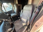 Cab with Seats/armrests