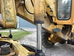 Hydraulics with Blade Lift Cylinders