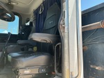 4 Transmision with Seats/armrests
