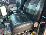 Cab with Seats/armrests