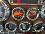 Cab with Oil Pressure