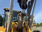 Hydraulics with Bucket Tilt Cylinders