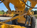 Hydraulics with Saddle Lock Pin