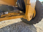 Chassis with Front Axle Oscillating Pin Wear