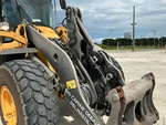 Chassis with Tilt Linkage