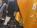 Hydraulics with Frame Leveling Cylinders