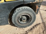 Châssis with Left Rear Tire