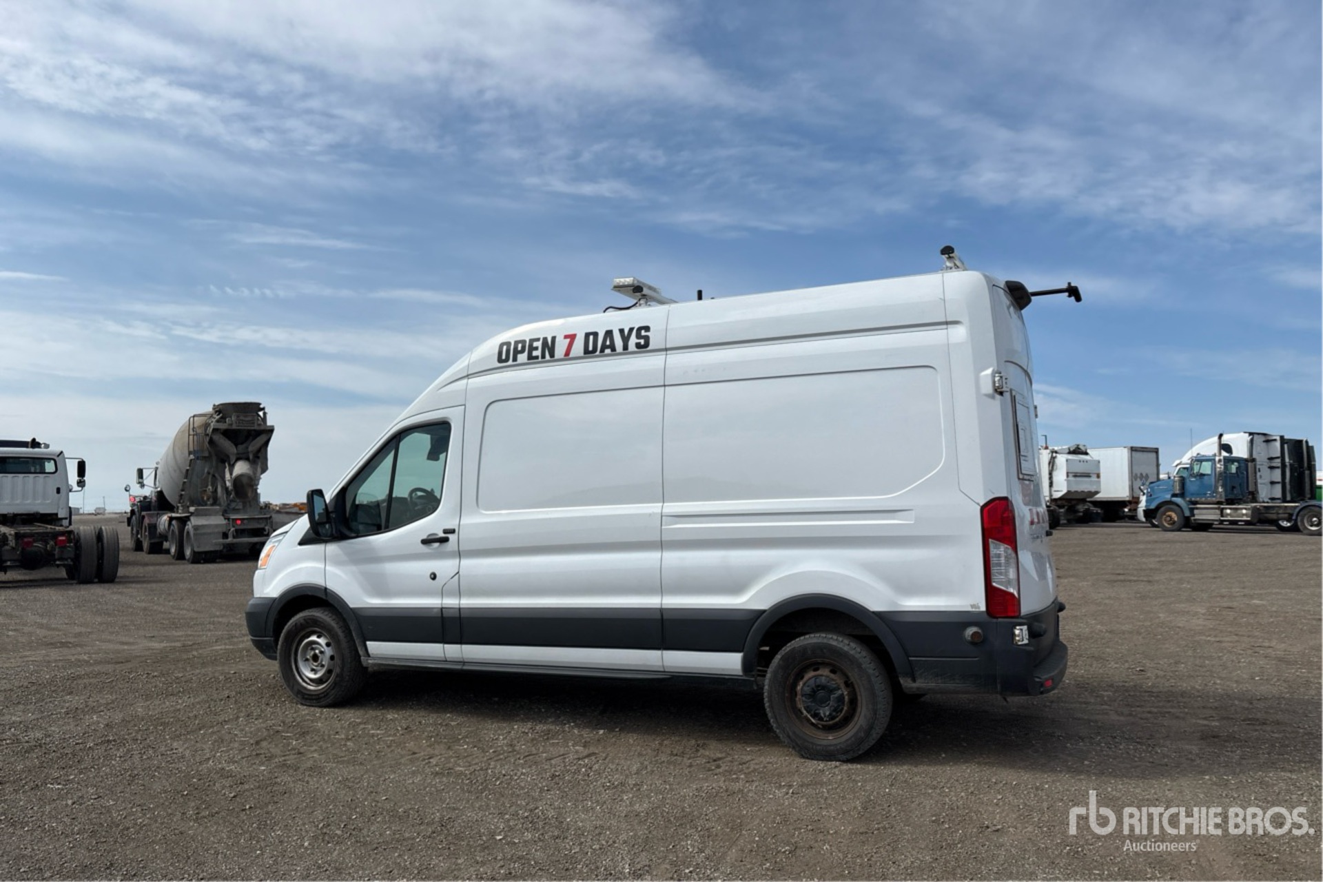 General Appearance with Picture, Left Rear Corner