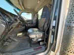 4 Transmision with Seats/armrests