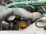 Moteur with Engine - Right Side