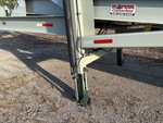 Carrier with Stabilizer Jacks