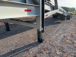 Carrier with Landing Gear / Tongue Jack