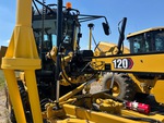 Hydraulics with Blade Lift Cylinders