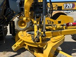 Hydraulics with Saddle Positioning Cylinder