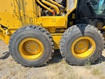 Drivetrain: Motor grader with