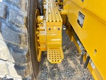 Drivetrain: Motor grader with