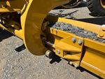 Hydraulics with Blade Side Shift Cylinders