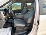 Cab with Seats/armrests