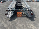 Chassis with Funkcjonowanie świateł hamowania
