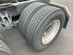 4 Underbody - Truck with Left Rear Drive Tires