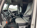 4 Transmision with Seats/armrests