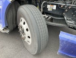 4 Underbody - Truck with Right Steer Tire