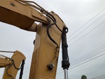 Hydraulics with Auxiliary Hydraulic Plumbing