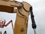 Hydraulics with Auxiliary Hydraulic Plumbing