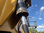 Hydraulics with Frame Leveling Cylinders