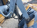 Système hydraulique with Vérins d'inclinaison de godet