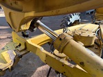 Hydraulics with Saddle Positioning Cylinder