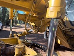 Hydraulics with Blade Lift Cylinders