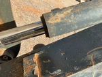 Hydraulics with Thumb Cylinder
