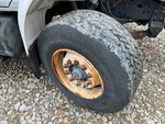 Underbody with Right Steer Tire