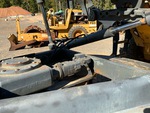 Hydraulics with Saddle Lock Pin