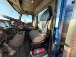 Cab with Seats/armrests