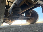 Underbody with Non-Driven Drop Axle (1)