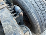 4 Underbody - Truck with 