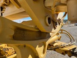 Hydraulics with Saddle Lock Pin