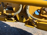 Chassis with Front Axle Oscillating Pin Wear