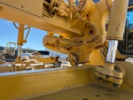 Hydraulics with Blade Lift Cylinders