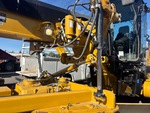 Chassis with Y-frame Pivot Trunnion