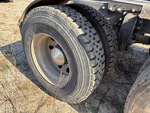 4 Underbody - Truck with Right Rear Drive Tires