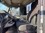 4 Transmision with Seats/armrests