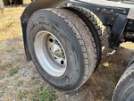 4 Underbody - Truck with Right Rear Drive Tires