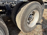 4 Underbody - Truck with Left Center Drive Tires