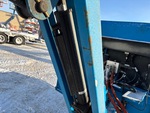 Hydraulics with Basket Tilt Cylinder